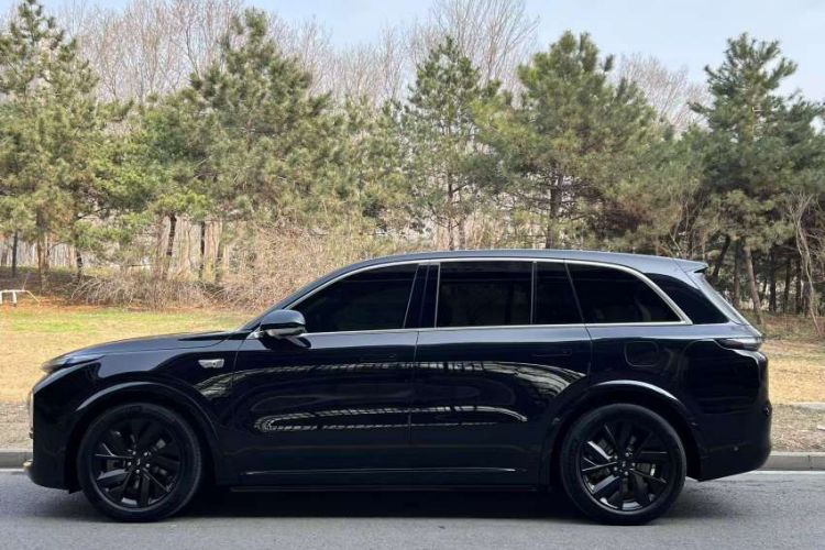 Used Li Auto L8 2023 Pro Model
