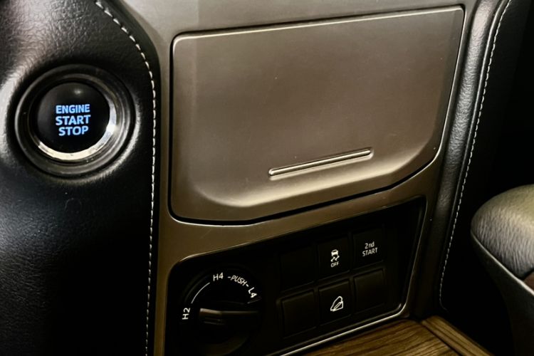 Used Toyota Prado 2018 3.5L Automatic TX-L with Rear-Mounted Spare Tire
