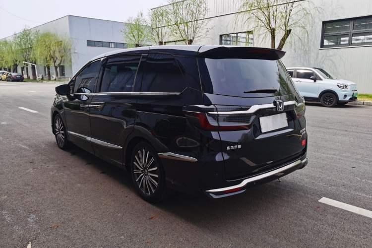 Used Honda Elysion 2022 2.0L eHEV Luxury First Edition