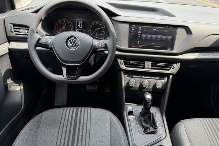 Used Volkswagen Tharu 2021 280TSI Two-Wheel Drive Trend Edition Interior 9