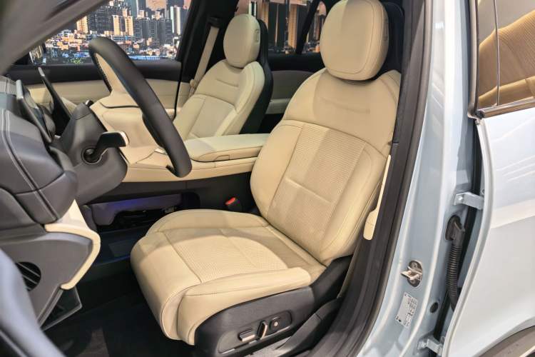 Used Nio ES6 2024 75 kWh
