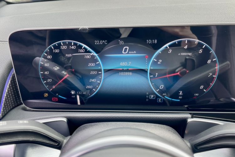 Used Mercedes-Benz GLB 2020 Facelift GLB 200 Fashion Edition Odometer Close Up