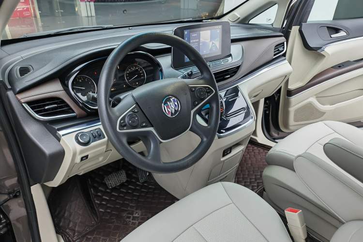 Used Buick GL8 2020 Land Cruiser Executive Class 652T Comfort Model