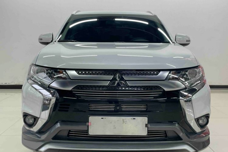Used Mitsubishi Outlander 2021 2.0L Two-Wheel Drive Comfort Edition 5 Seats