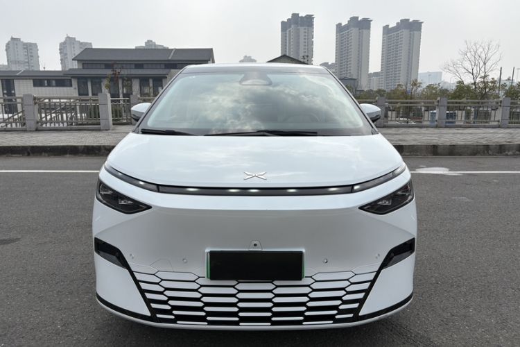 Used XPeng X9 2024 702 Ultra-Long Range Max
