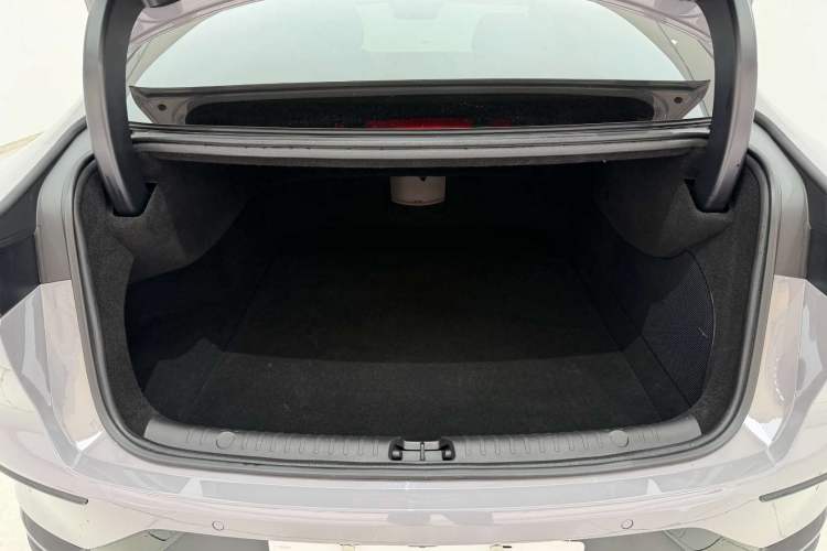 Used BYD Han 2025 EV with 701 km of Laser Radar-Enabled Intelligent Driving Trunk