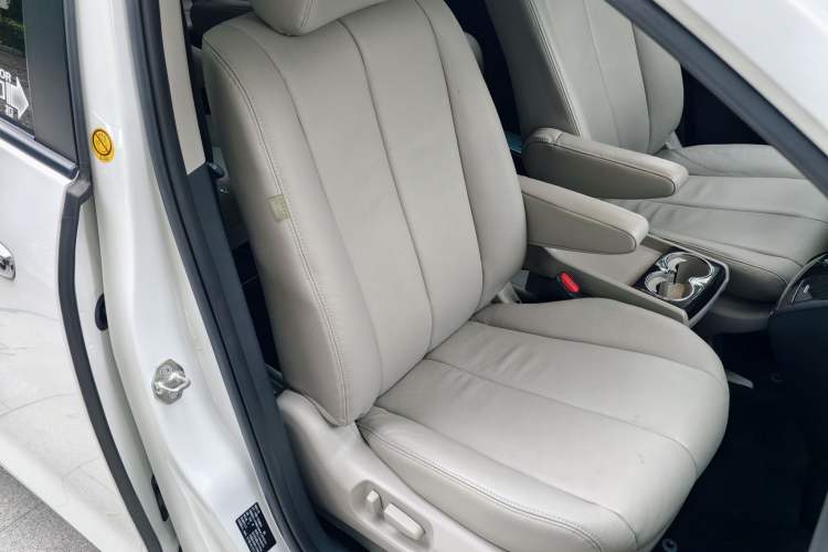 Used Mazda Mazda 8 2015 2.5L Flagship Edition