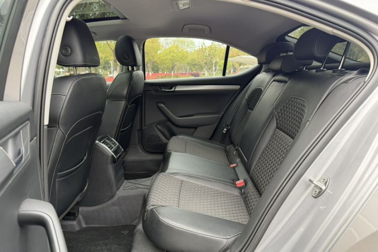 Used Skoda Superb 2016 TSI280 DSG Innovation Edition