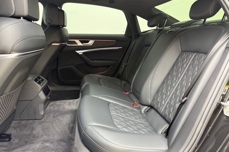 Used Audi A6L 2025 Restyled 45 TFSI quattro Prestige Dynamic Edition Interior 3