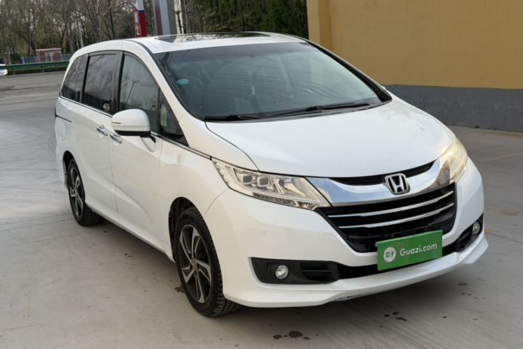 Used Honda Odyssey 2015 Updated Version 2.4L Smart Edition