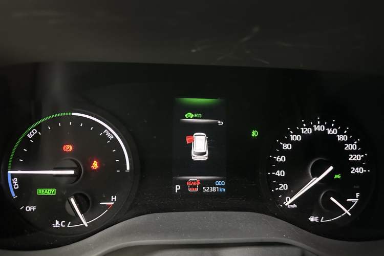 Used Toyota SIENNA 2023 2.5L Hybrid Comfort Edition
