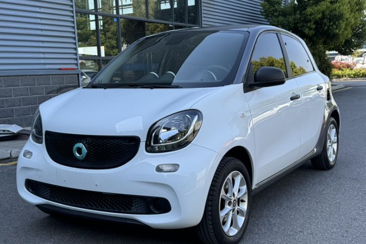 Used smart forfour 2016 1.0L 52 kW Dynamic Edition