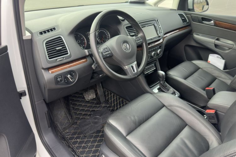 Used Volkswagen Sharan 2013 1.8TSI Comfort Model
