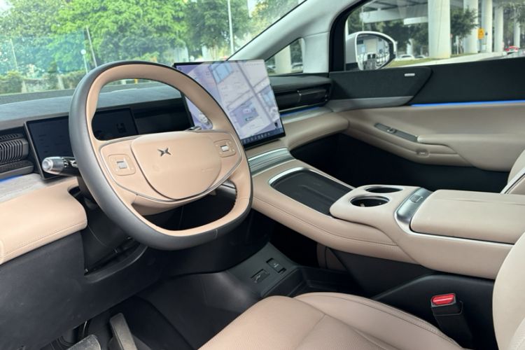 Used XPeng X9 2025 740 Ultra-Long Range Max
