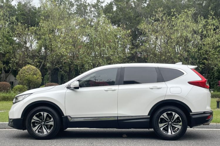 Used Honda CR-V 2017 240TURBO CVT Front-Wheel Drive Fashion Edition