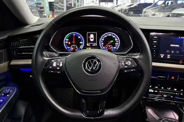 Used Volkswagen Passat New Energy 2020 430 PHEV Hybrid Luxury Edition China VI Standard
