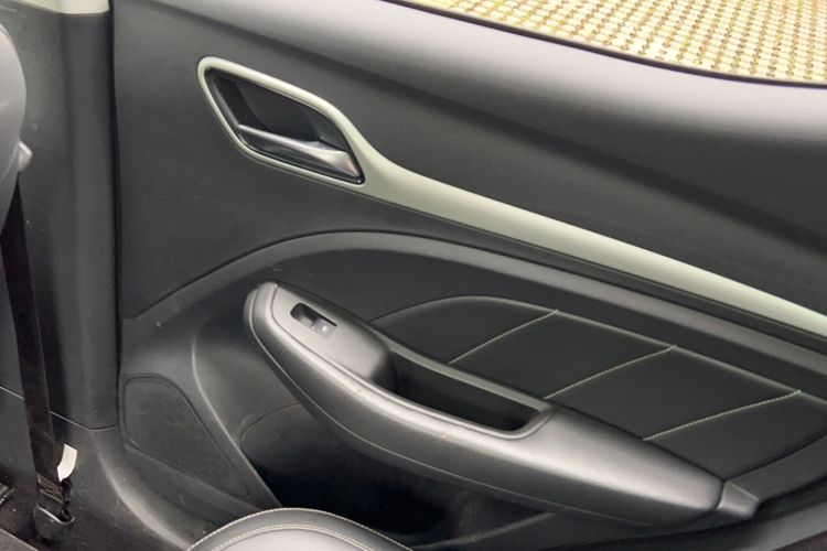 Used MG ZS 2018 1.5L Automatic Luxury Edition China V Standard