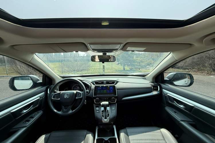 Used Honda CR-V 2021 240TURBO CVT 2WD Comfort Version Exterior 5