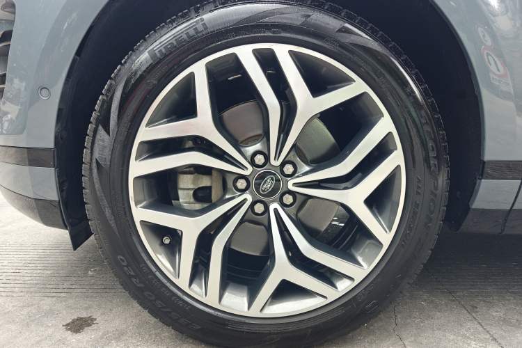 Used Land Rover Range Evoque 2020 249 PS R-DYNAMIC SE Sport Technology Edition Exterior 7