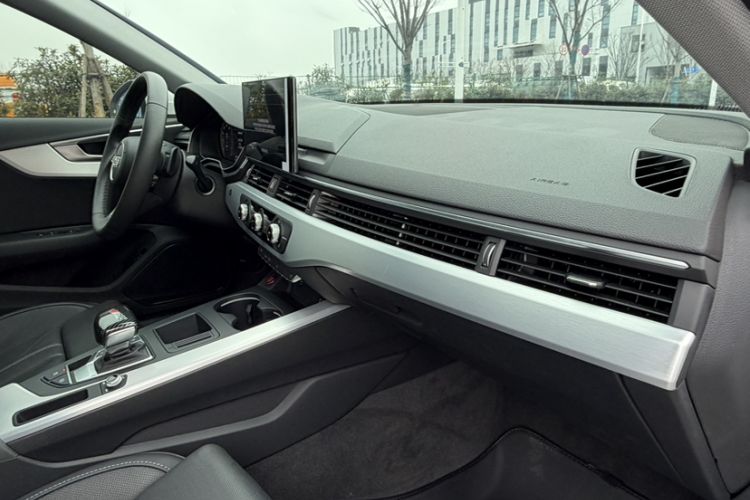 Used Audi A4L 2022 40 TFSI Fashion Dynamic Model
