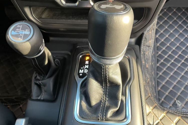 Used Jeep Wrangler 2024 2.0T Sahara Four-Door Edition