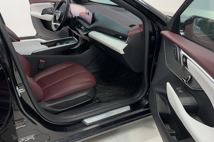 Used Buick LaCrosse 2024 28T Luxury Edition