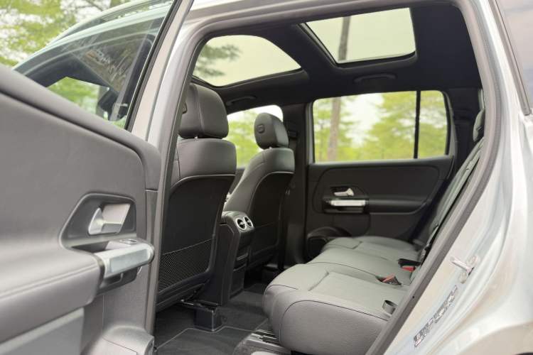 Used Mercedes-Benz GLB 2024 Refresh GLB 220 Fashion Edition Interior 3