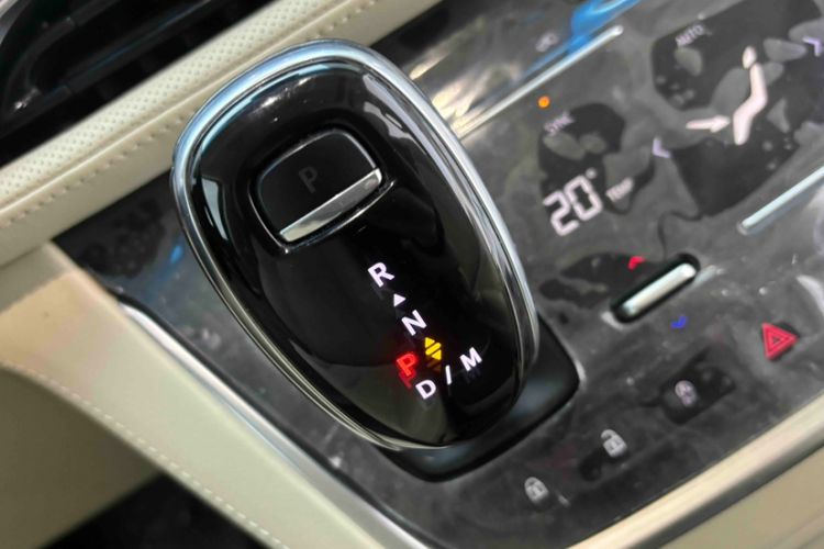 Used Buick GL8 2023 ES Lu Zun Deluxe Model