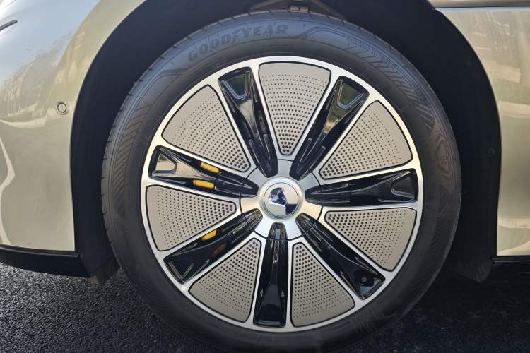 Used Denza Z9GT 2024 1100 Four-Wheel Drive Max Edition