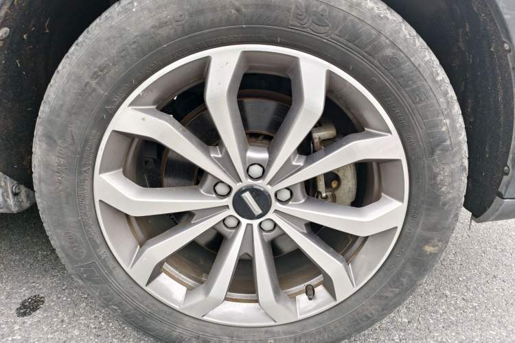 Used Wey VV6 2020 2.0T Two-Wheel Drive Smart Protection+
