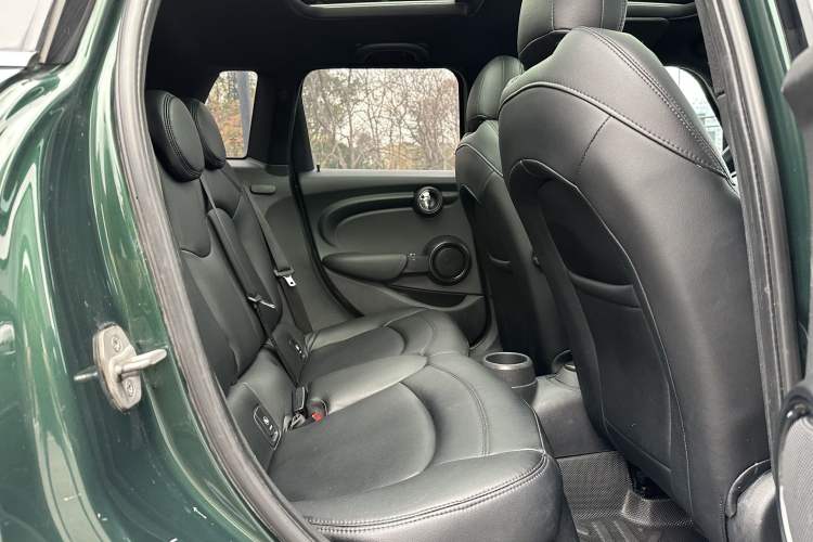 Used MINI MINI 2015 1.5T COOPER Fun Five-Door Edition
