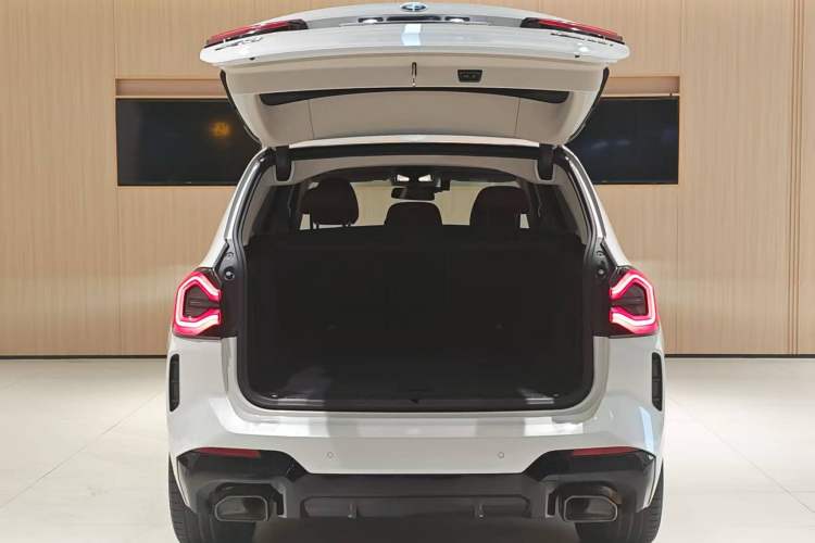 Used BMW X3 2023 Restyled xDrive30i Leading Edition M Night Sky Package
