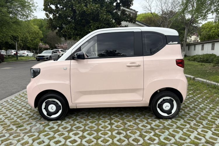 Used Wuling Hongguang MINIEV 2021 Macaron Fashion Edition Lithium-Ion Battery Exterior 5