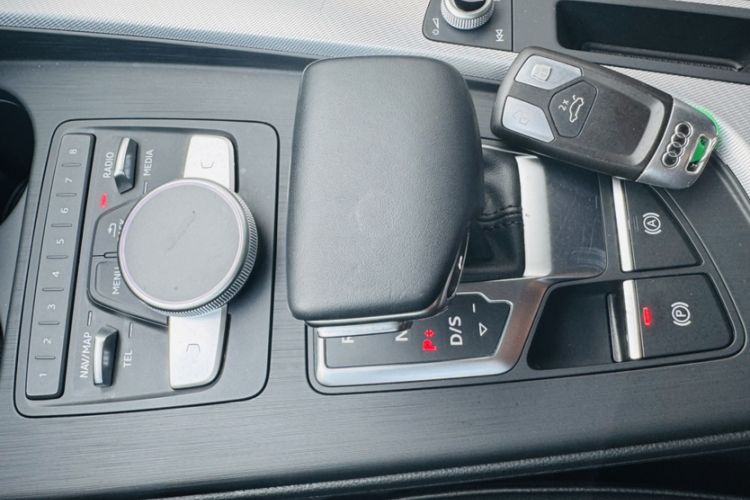 Used Audi A4 2020 Avant Avant-garde 40 TFSI Fashionable and Dynamic Model
