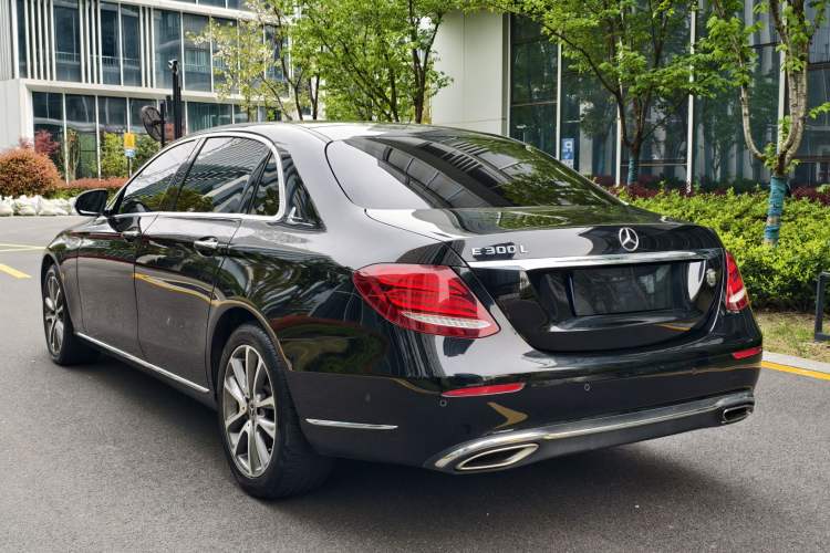 Used Mercedes-Benz E-Class 2018 Facelifted E 300 L Stylish Version Exterior 7