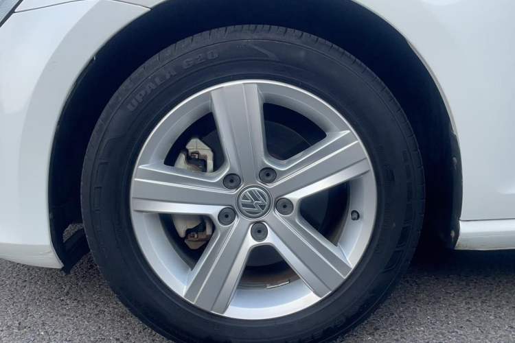 Used Volkswagen Golf 2016 230TSI Automatic Comfort Version
