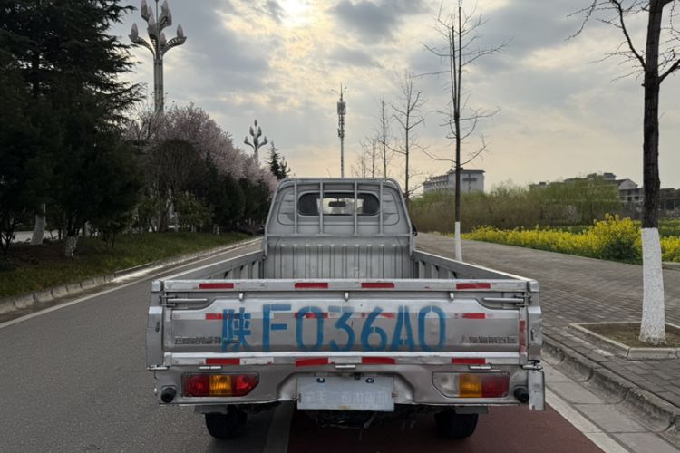 Used Wuling Rongguang New Truck 2019 1.5L Single-Row China VI L3C Exterior 4