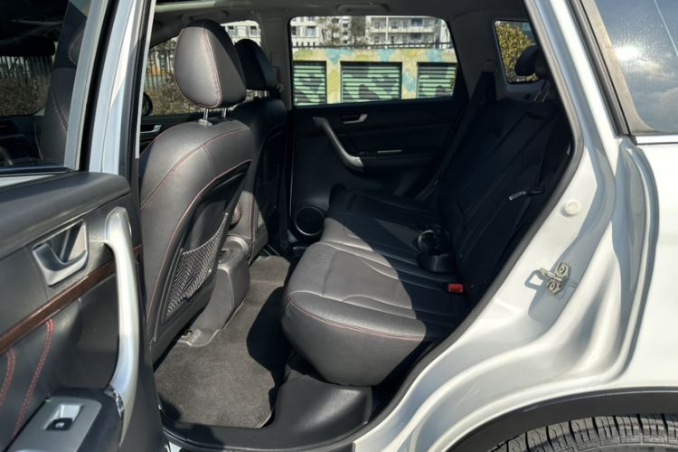 Used Haval H6 2014 Sport Edition 2.4L Automatic Elite Model Interior 4