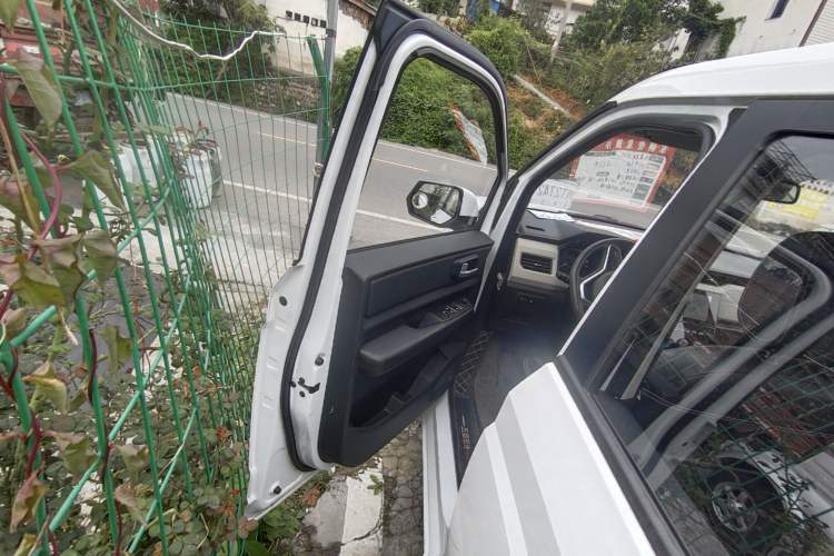 Used Wuling Hongguang PLUS 2019 1.5T Manual Luxury 7-Seater