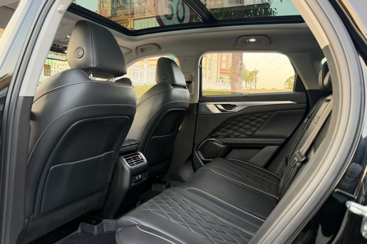 Used Wey Mocha 2021 2.0T Two-Wheel-Drive Premium Edition
