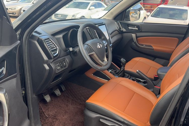 Used Oshan CX70 2017 CX70T 1.5T Manual High-Performance Edition