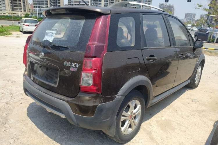 Used FORTHING Joyear XV 2015 1.6L CVT Comfort Model
