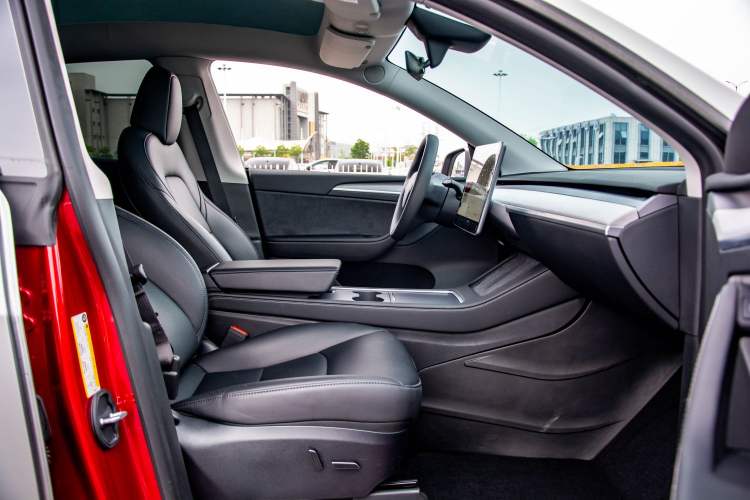 Used Tesla Model Y 2024 Rear-Wheel-Drive Version