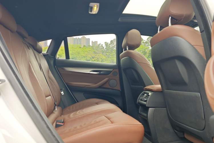 Used BMW X6 2019 xDrive35i M Sport Package Interior 11