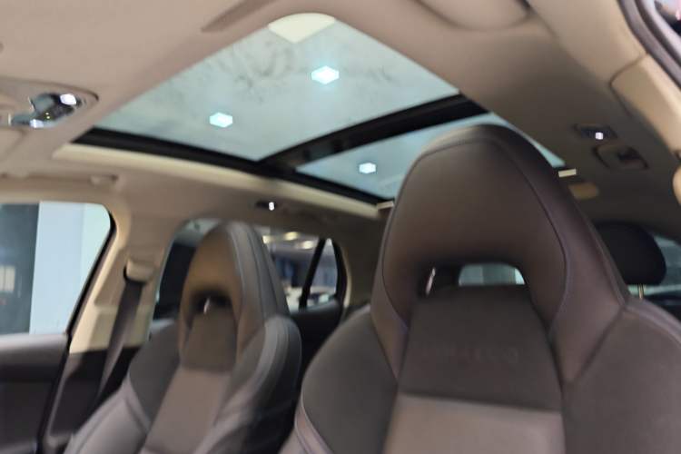 Used Lynk & Co 01 EM-P 2018 1.5T PHEV JingPro National Emission Standard V
