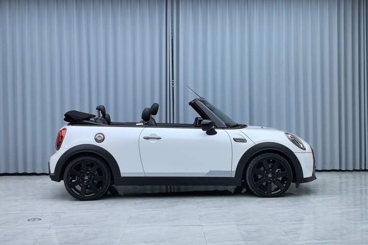 Used MINI MINI 2023 2.0T COOPER S CABRIO King's Cross Special Edition