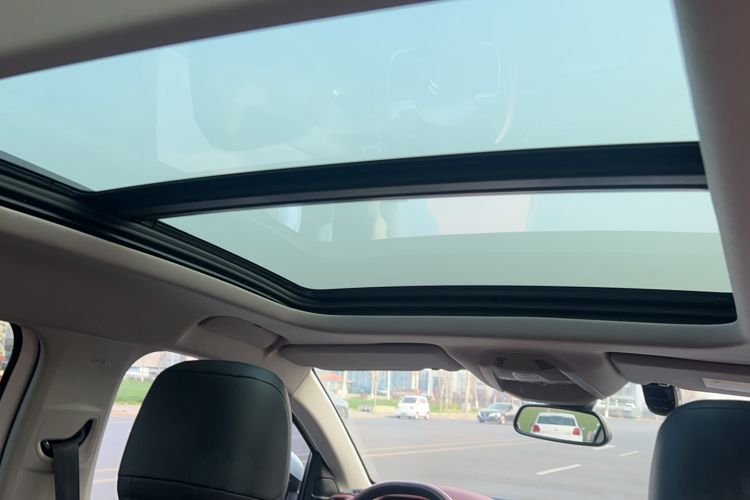 Used Citroen C5 AIRCROSS 2017 380THP Luxury Model Headliner