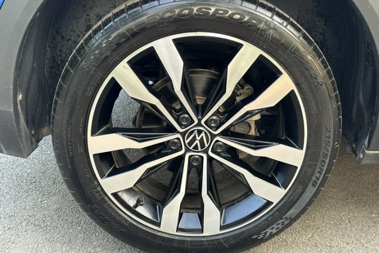 Used Volkswagen T-ROC 2021 280TSI DSG Two-Wheel Drive R-Line Pro Connected Version