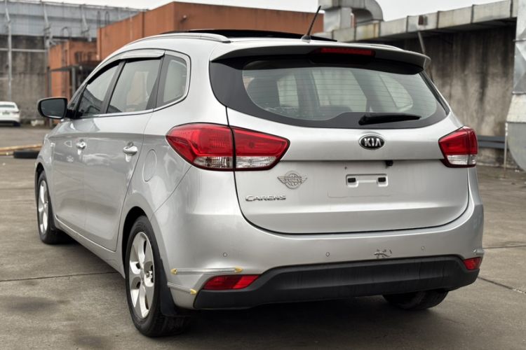 Used Kia Carens 2013 2.0L 5-Seater Automatic Standard Version China IV Standard