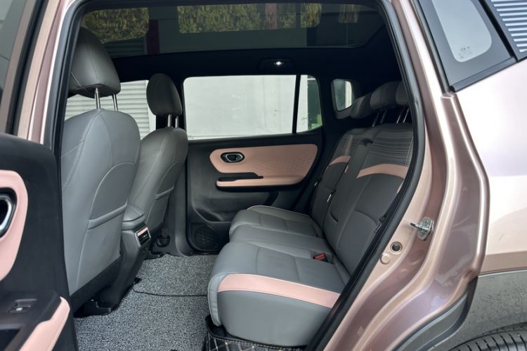 Used AION Y 2022 70 Tech Edition Lithium Iron Phosphate